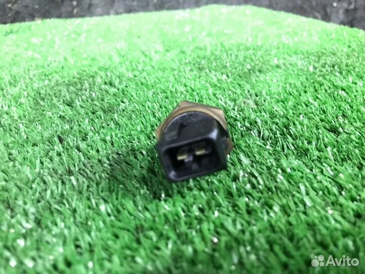 Датчик температуры Bmw 5-Series E60 M54B30 2003