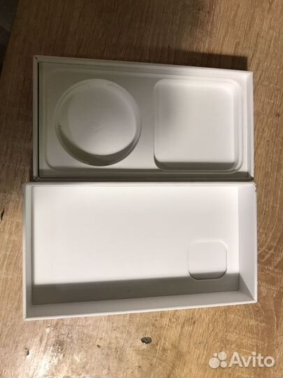 Коробка от iPhone 12