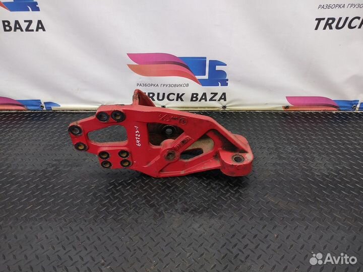 1606969 Кронштейн рессоры передней левый