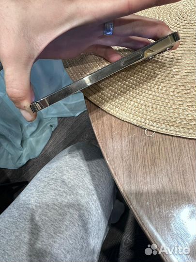 Телефон iPhone