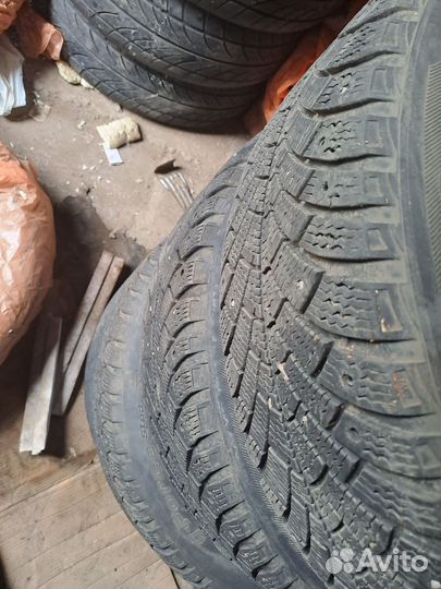 Bfgoodrich G-Force Stud 205/60 R16