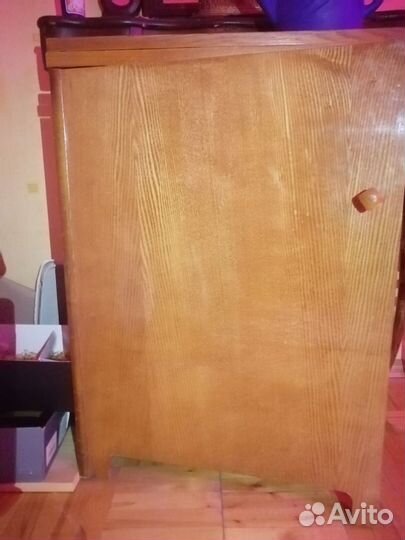 Швейная машина ножная. Подольск. Чайка