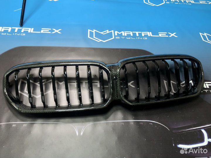 Решетка радиатора BMW 5 G30 Sport, рест, карбон