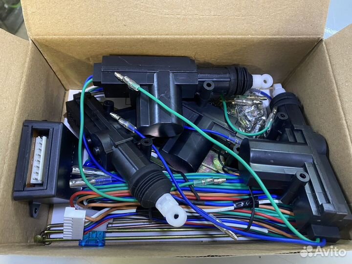 Центральный замок Starline 4D