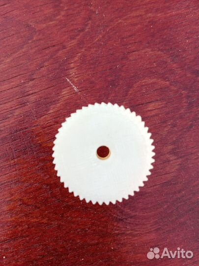 Шестерëнка замка багажника Поло седан