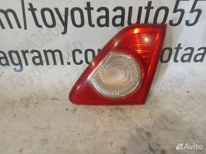 Фонарь в крышку багажника Тойота Королла Е150