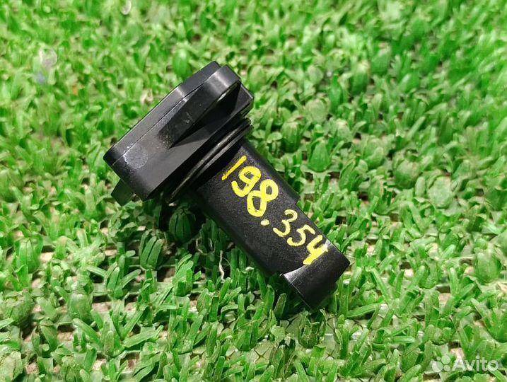 Датчик массового расхода воздуха дмрв Mitsubishi Pajero Sport