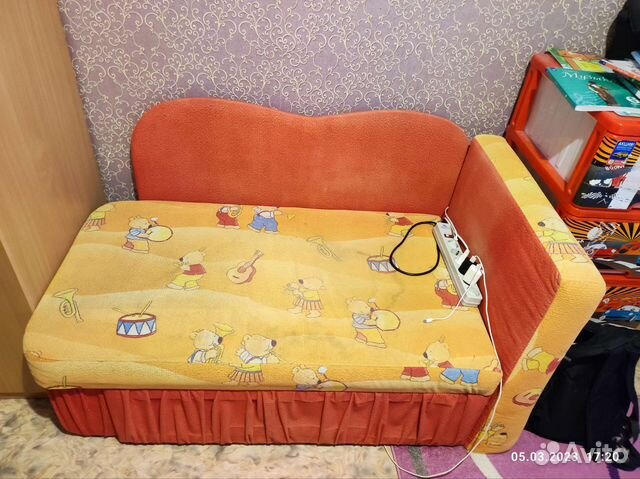 Детская кровать диван с мягкими бортиками