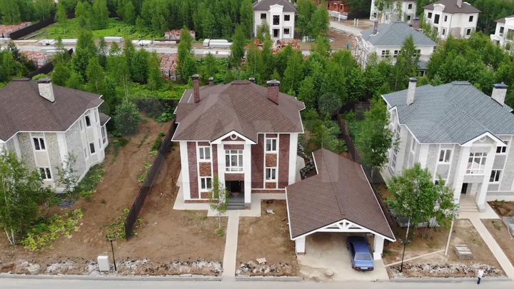 Дом 223 м² на участке 15 сот.