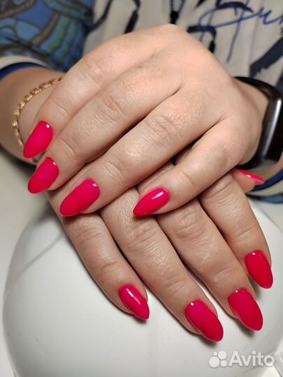 Маникюр, педикюр, наращивание ногтей от 700