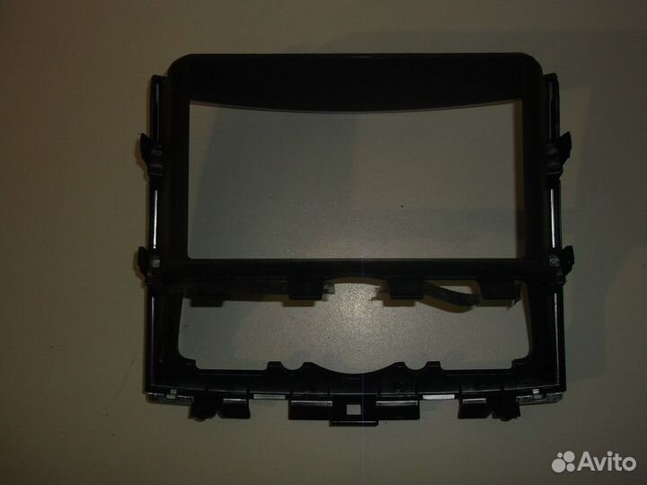 Накладка информационного дисплея (Infiniti QX50)