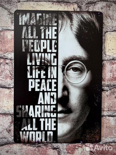 Декор на стену John Lennon