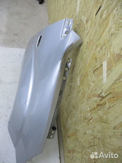 Крыло переднее R Форд Фиеста MK5 (2008)