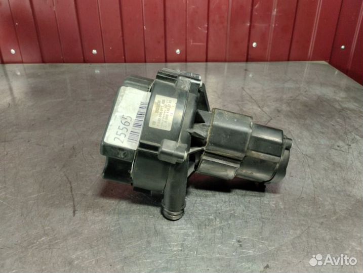 Насос продувки катализатора Mercedes E-Class W211