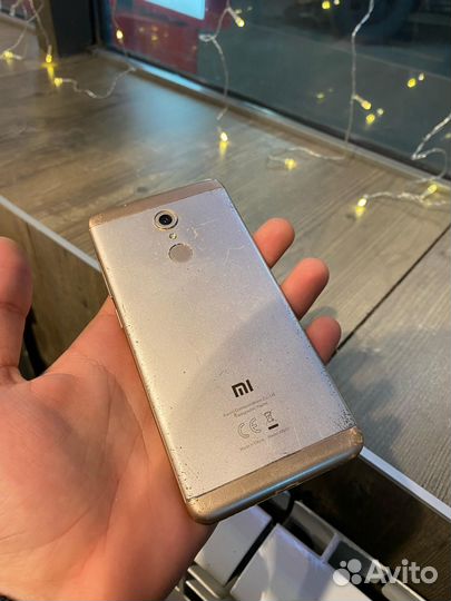 Xiaomi Redmi 5, 3/32 ГБ