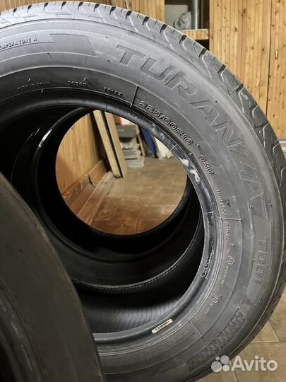 Bridgestone Turanza T001 225/60 R16