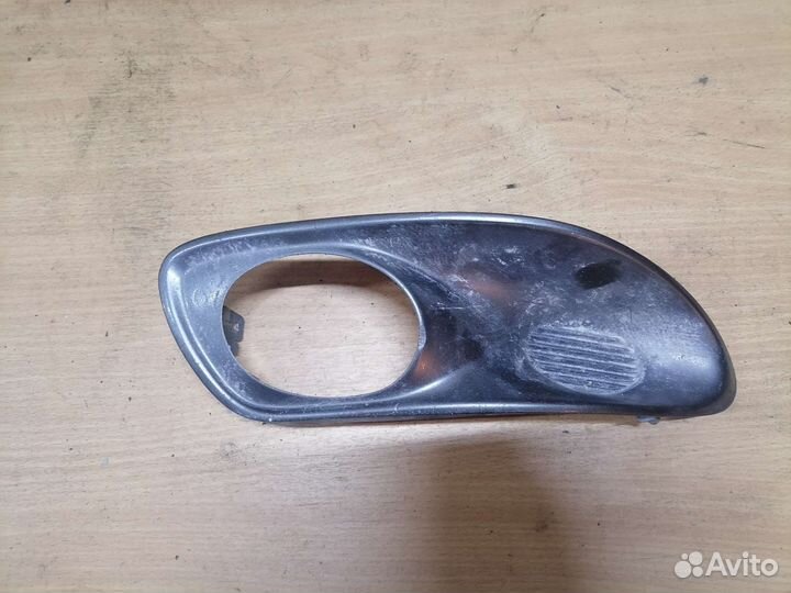 Левая накладка птф Nissan Maxima A33