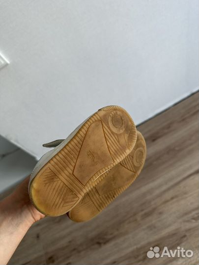Кроссовки Zara 24