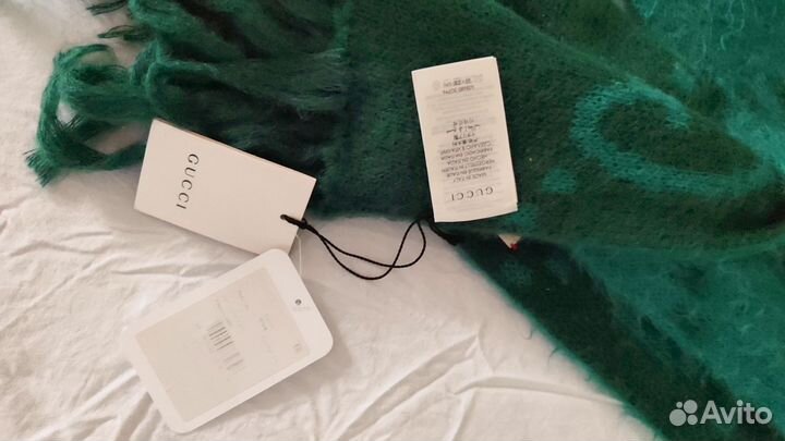 Шапка и шарф Gucci