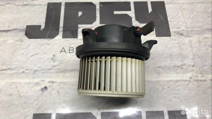 Мотор печки задний Infiniti Qx56 JA60 VK56DE 2005