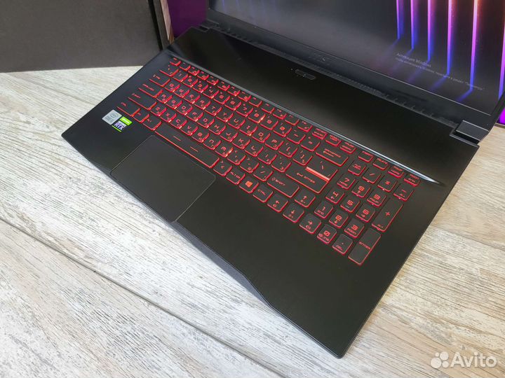 Игровой 17 дюймовый MSI RTX 3050 12 ядер / 16GB