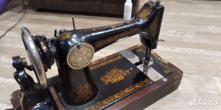Швейная машинка