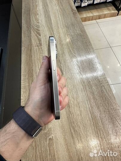 iPhone 15 Pro, 128 ГБ
