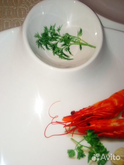 Блюда для блинчиков и креветок с соусниками