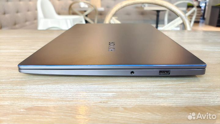 Honor magicbook 15 R5 5500u