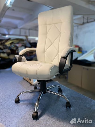 Компьютерное кресло