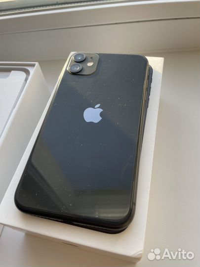 iPhone 11, 64 ГБ