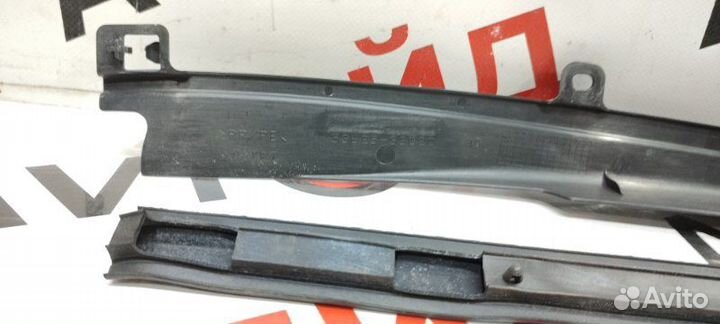 Накладка на крыло передняя правая Toyota Camry