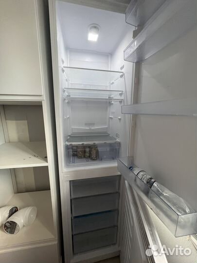 Холодильник Beko rcsk 335M20 W