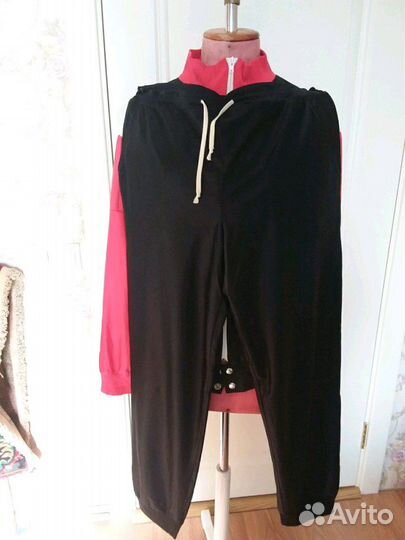 Костюм спортивный