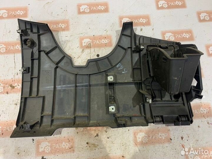 Пластик салона Ford Focus CB8 iqdb 2016