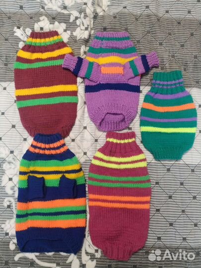 Вязаные кофты и шапки для собак