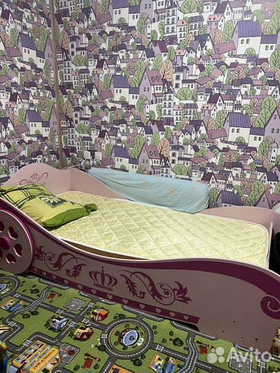 Детская кровать с матрасом