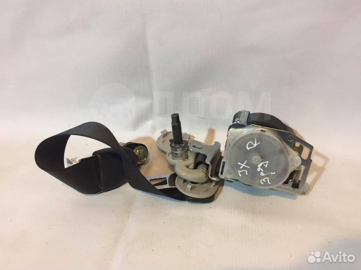 Ремень безопасности задний правый на Infiniti Jx35