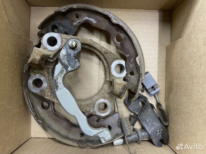 Механизм стояночного тормоза Juke F15 1.6 4Х4 Жук