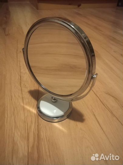 Продаю косметические зеркало