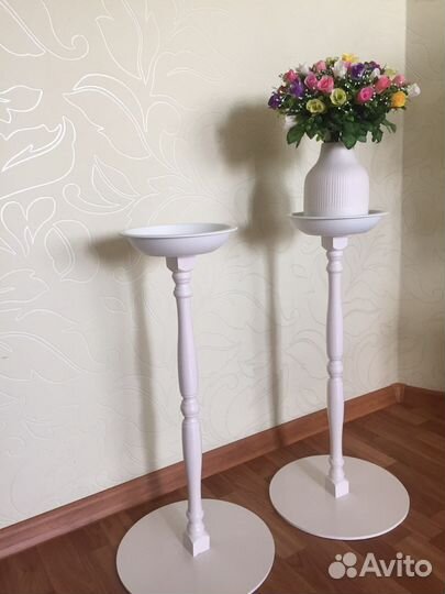 Подставка для цветов, декор