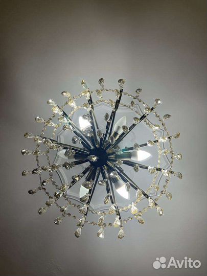 Люстры 4 штуки