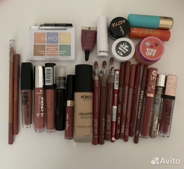 Набор косметики пакетом