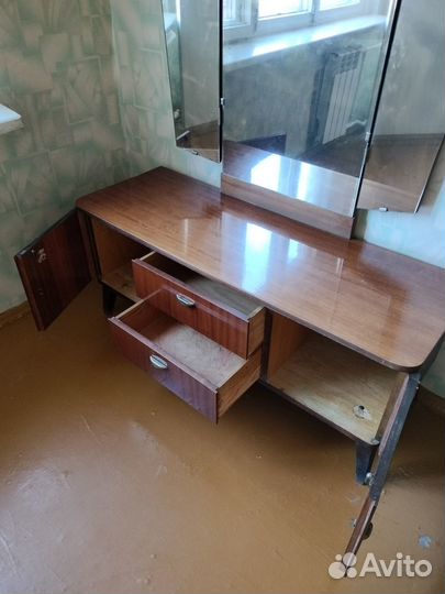 Трюмо трельяж с зеркалом Германия