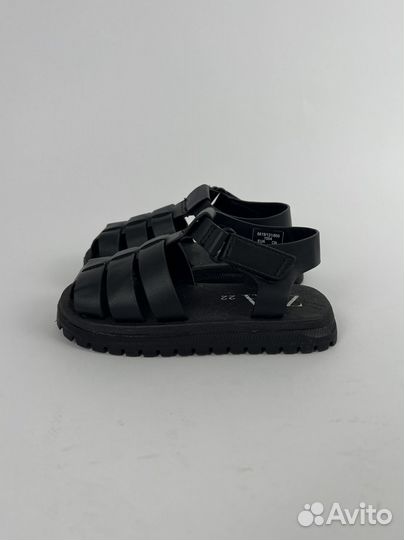 Сандалии Zara