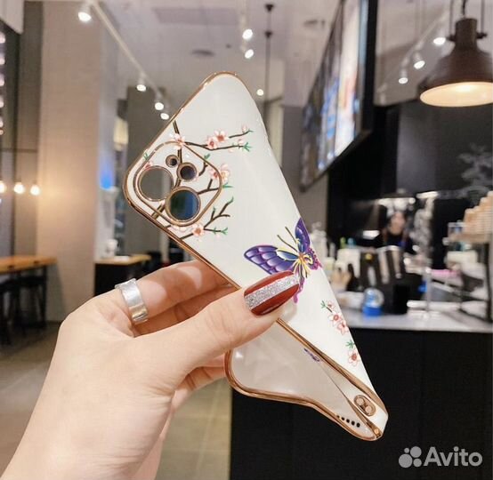 Чехол на iPhone 11