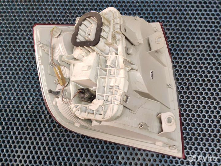 Фонарь задний правый Skoda Rapid