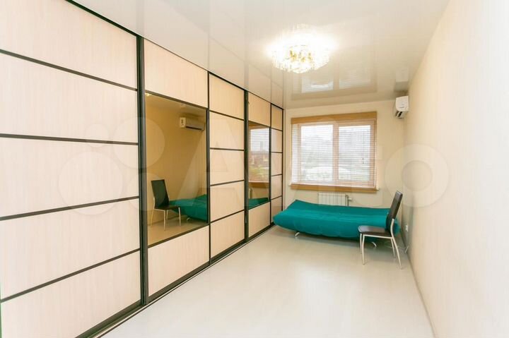 2-к. квартира, 60 м², 3/12 эт.