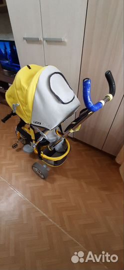 Велосипед трехколесный с ручкой