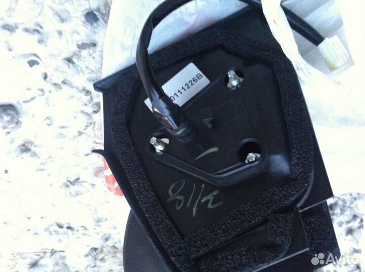 Зеркало на vitz